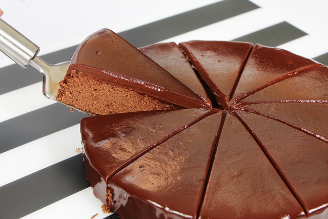 Chocolate Cake - Types of Emotional Eating - Info. from Kerry at Healthy Diet Habits