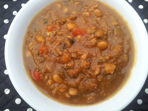 Pumpkin chili with white beans Recipe by Healthy Diet Habits