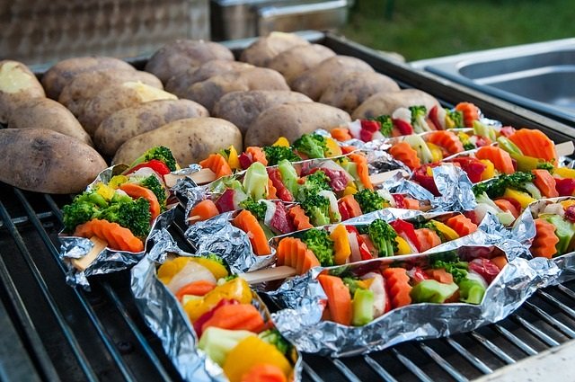 Summer weight loss tips are by far the easiest! Info/Tips from Healthy Diet Habits! Pictured: Grilled Vegetables and Potatoes