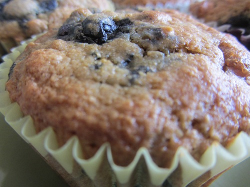 Healthy Blueberry Muffins Recipe from Healthy Diet Habits!