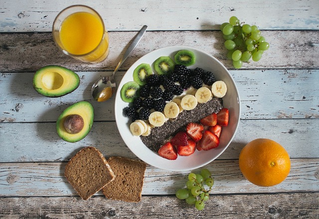 Tips to Overcoming Stress Weight Gain by Kerry of Healthy Diet Habits

*Eat a Healthy Breakfast
